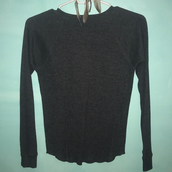 Long sleeve wave detail tee - Picture 3 of 3